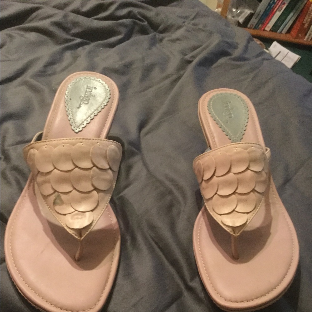 Sandals - Picture 2 of 3